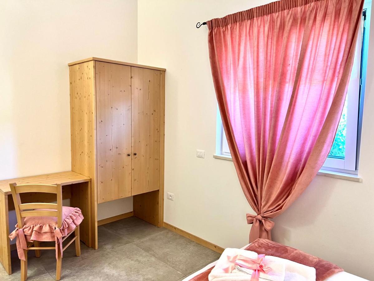 La Finestra Sul Giardino - B&B Cavedine エクステリア 写真