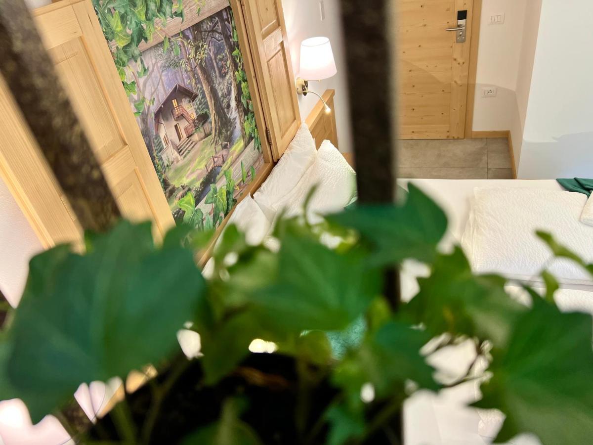 La Finestra Sul Giardino - B&B Cavedine エクステリア 写真