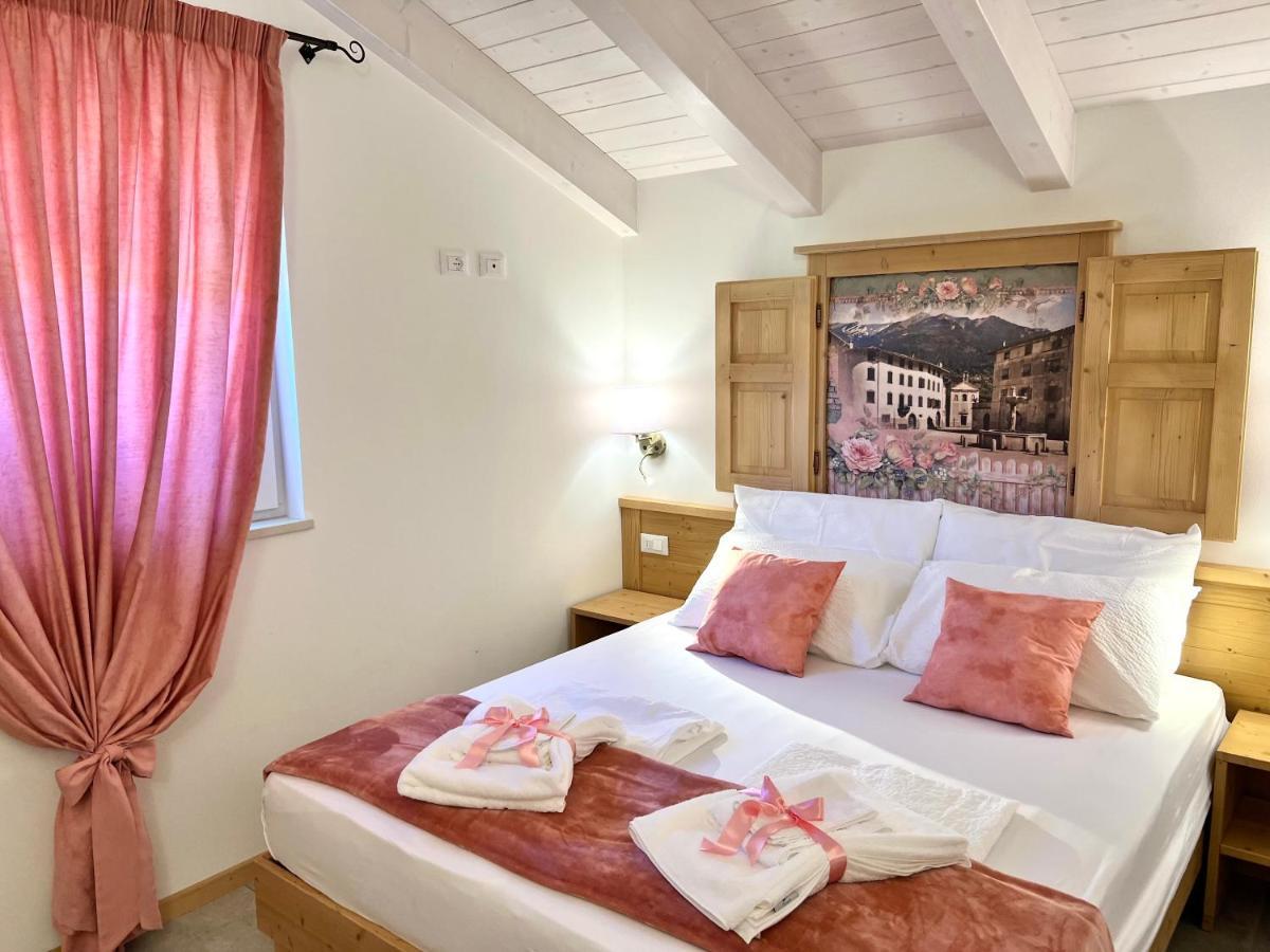 La Finestra Sul Giardino - B&B Cavedine エクステリア 写真