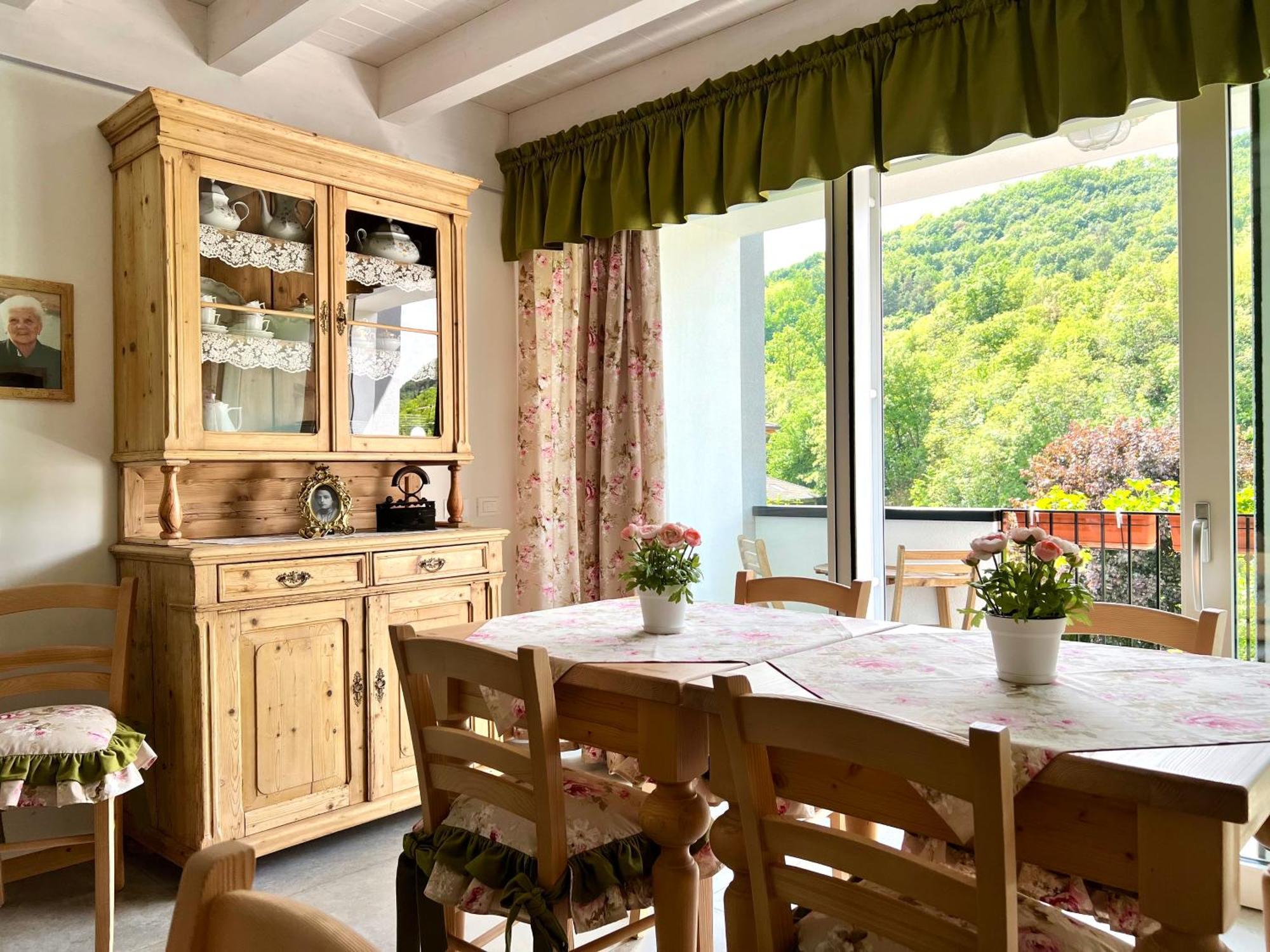 La Finestra Sul Giardino - B&B Cavedine エクステリア 写真