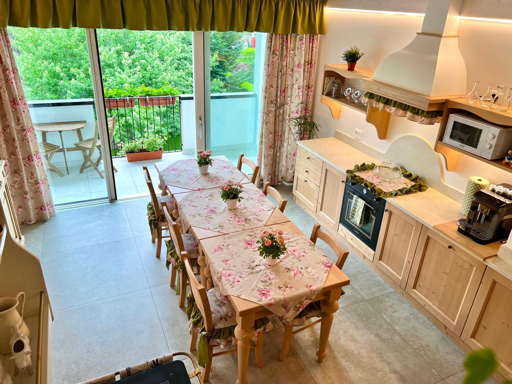 La Finestra Sul Giardino - B&B Cavedine エクステリア 写真